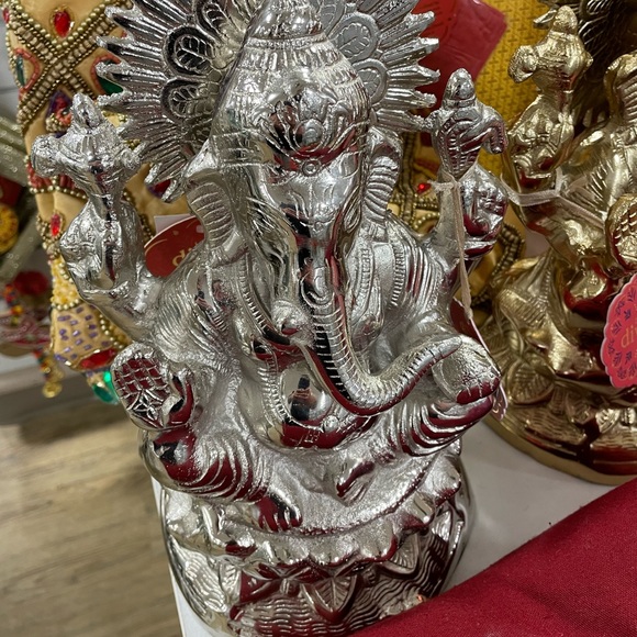 Meet your Posher - Picture 1 of 1